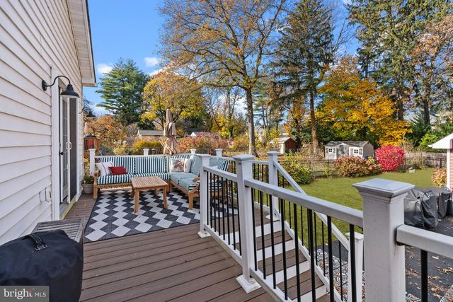 108 W MAPLE AVE, Morrisville, PA 19067