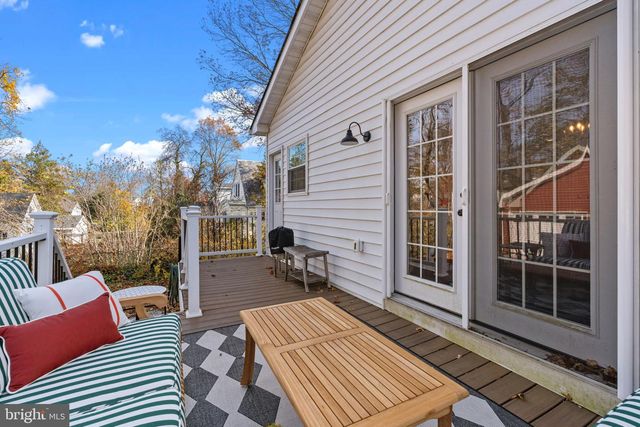 108 W MAPLE AVE, Morrisville, PA 19067