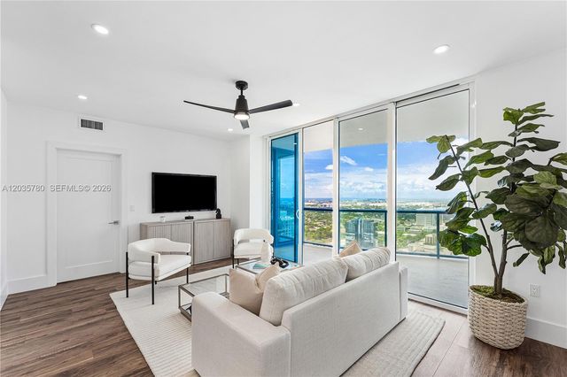 333 Las Olas Way 3503, Fort Lauderdale, FL 33301