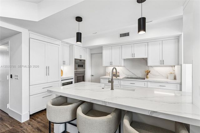 333 Las Olas Way 3503, Fort Lauderdale, FL 33301