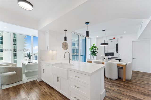 333 Las Olas Way 3503, Fort Lauderdale, FL 33301