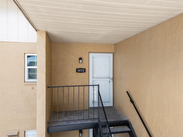 3812 N OAK DRIVE M72, Tampa, FL 33611