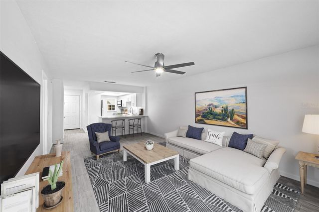3812 N OAK DRIVE M72, Tampa, FL 33611
