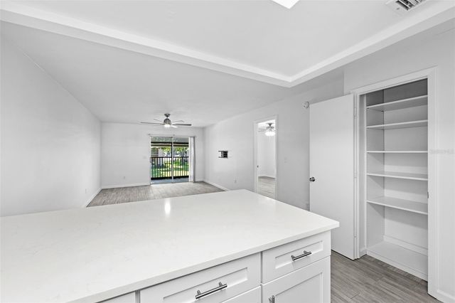 3812 N OAK DRIVE M72, Tampa, FL 33611