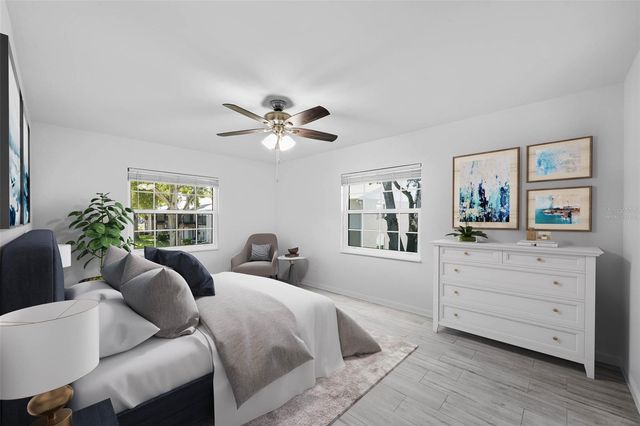 3812 N OAK DRIVE M72, Tampa, FL 33611
