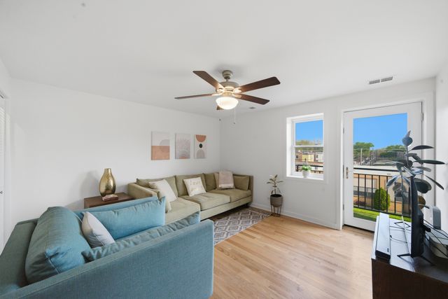 2501 W Bryn Mawr Avenue 308, Chicago, IL 60659