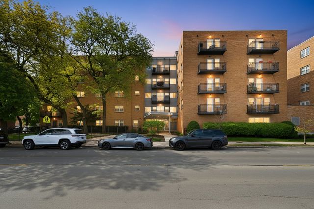 2501 W Bryn Mawr Avenue 308, Chicago, IL 60659