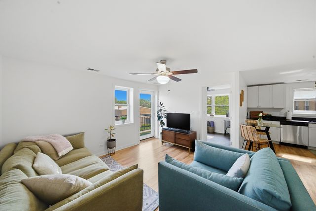 2501 W Bryn Mawr Avenue 308, Chicago, IL 60659