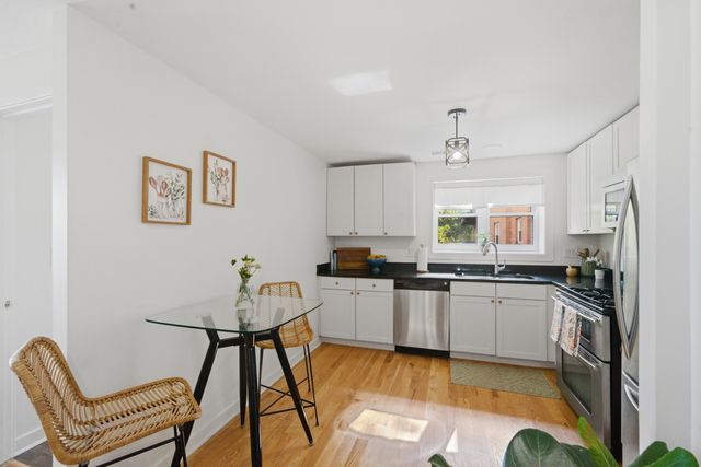 2501 W Bryn Mawr Avenue 308, Chicago, IL 60659
