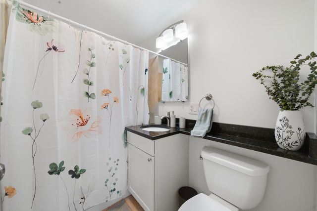 2501 W Bryn Mawr Avenue 308, Chicago, IL 60659