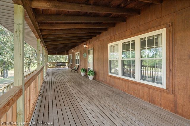 3111 Sturgeon Road, Greenwood, AR 72936