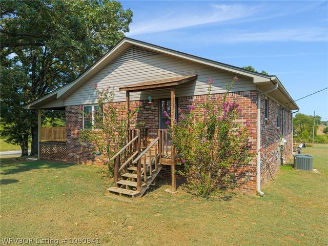 3111 Sturgeon Road, Greenwood, AR 72936