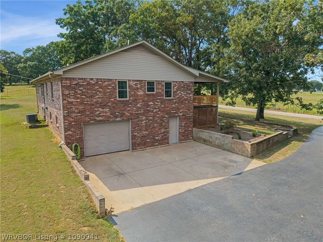 3111 Sturgeon Road, Greenwood, AR 72936