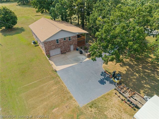 3111 Sturgeon Road, Greenwood, AR 72936