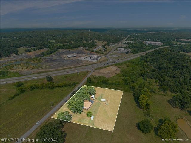 3111 Sturgeon Road, Greenwood, AR 72936