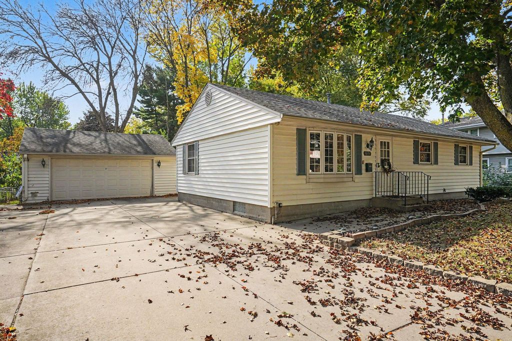 6101 Century Boulevard, Brooklyn Park, MN 55429 — photo 2
