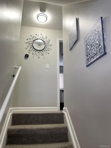 945 Olreana Road, White Lake Charter Township, MI 48386