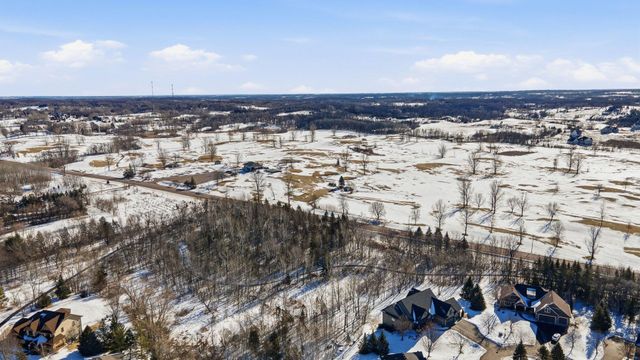 7727 Prairie Grass Pass, Prior Lake, MN 55372