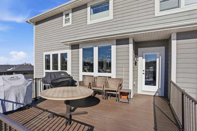 7727 Prairie Grass Pass, Prior Lake, MN 55372