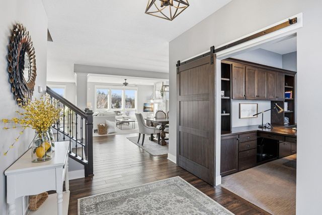 7727 Prairie Grass Pass, Prior Lake, MN 55372