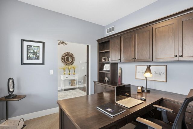 7727 Prairie Grass Pass, Prior Lake, MN 55372