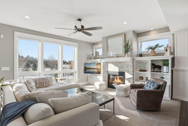 7727 Prairie Grass Pass, Prior Lake, MN 55372