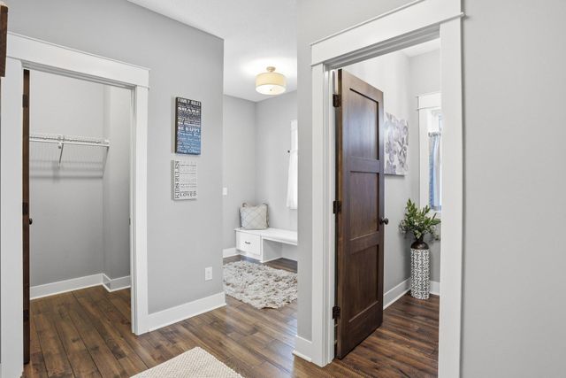 7727 Prairie Grass Pass, Prior Lake, MN 55372