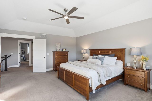 7727 Prairie Grass Pass, Prior Lake, MN 55372