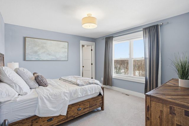 7727 Prairie Grass Pass, Prior Lake, MN 55372