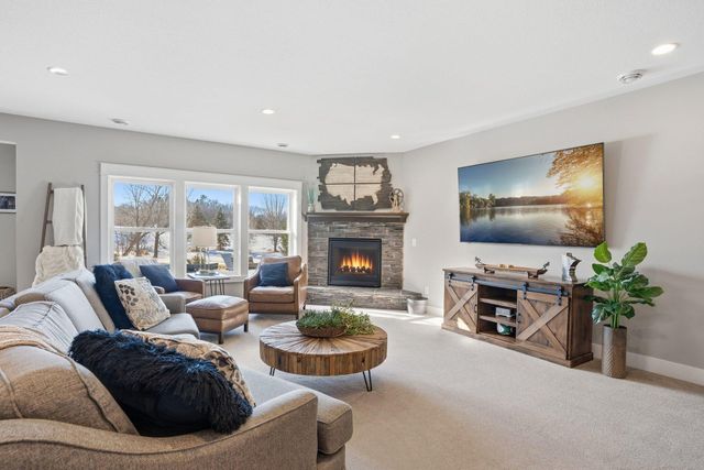 7727 Prairie Grass Pass, Prior Lake, MN 55372