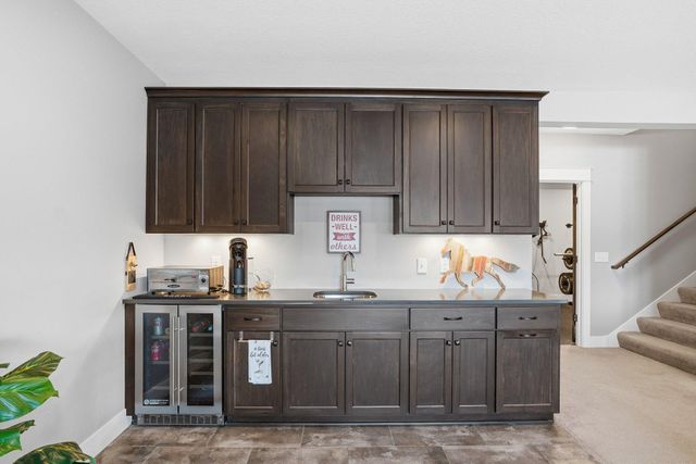 7727 Prairie Grass Pass, Prior Lake, MN 55372