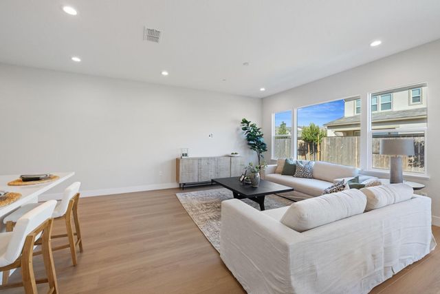3087 Wisteria Drive, Lodi, CA 95242