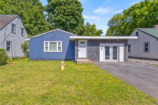 2017 Valley Drive, Syracuse, NY 13207