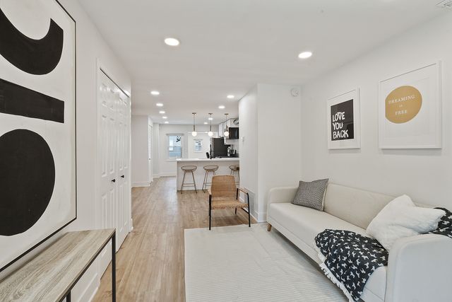 529 N Wood Street, Chicago, IL 60622