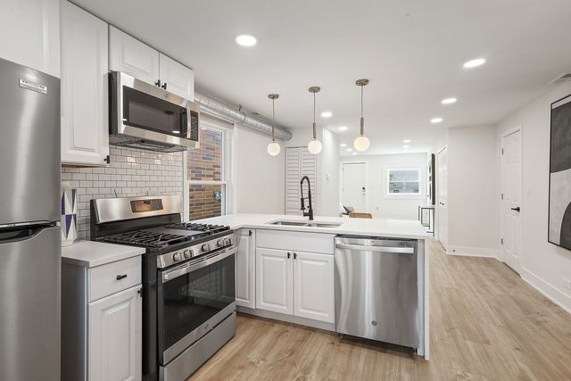 529 N Wood Street, Chicago, IL 60622