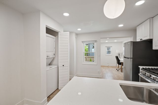 529 N Wood Street, Chicago, IL 60622