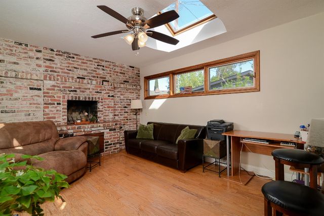 3309 Brookwood Rd, Sacramento, CA 95821