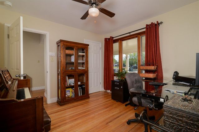 3309 Brookwood Rd, Sacramento, CA 95821