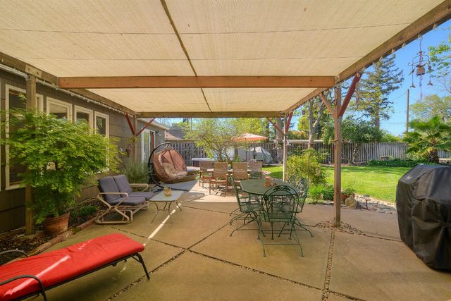 3309 Brookwood Rd, Sacramento, CA 95821