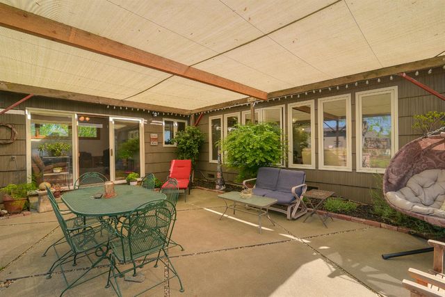 3309 Brookwood Rd, Sacramento, CA 95821