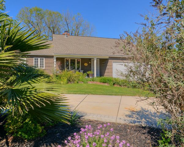 3309 Brookwood Rd, Sacramento, CA 95821