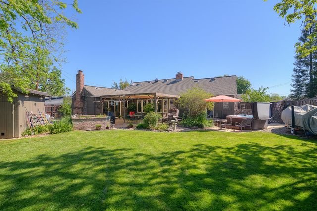 3309 Brookwood Rd, Sacramento, CA 95821