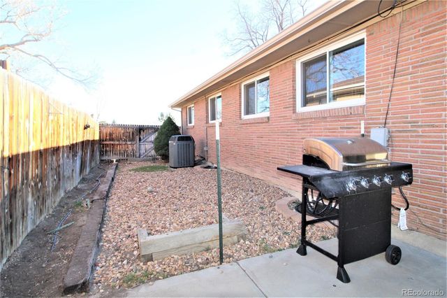 2513 W 74th Avenue, Westminster, CO 80030