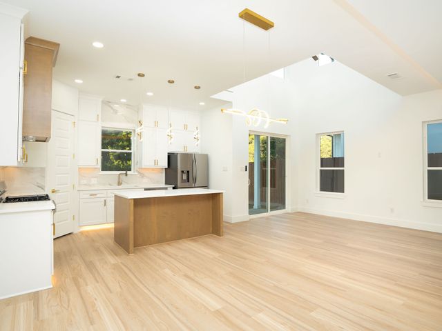 5849 Millar Drive, Dallas, TX 75236