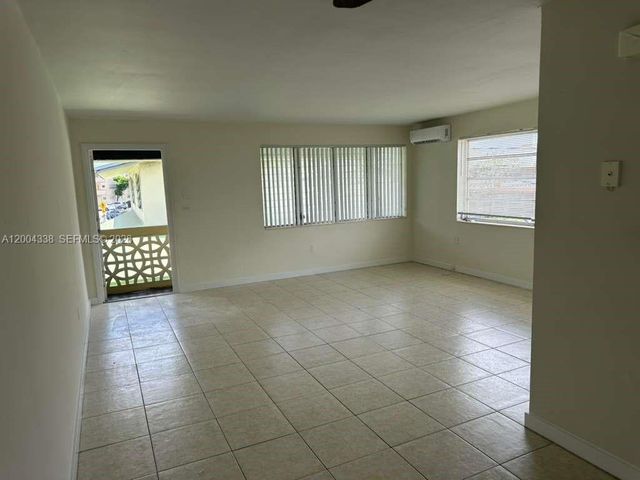 11925 NE 19th Drive 8, North Miami, FL 33181