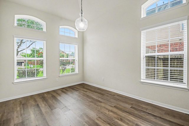 1439 Barras Street, Alvin, TX 77511