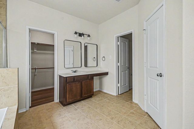1439 Barras Street, Alvin, TX 77511