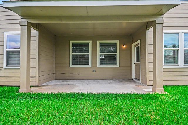 1439 Barras Street, Alvin, TX 77511