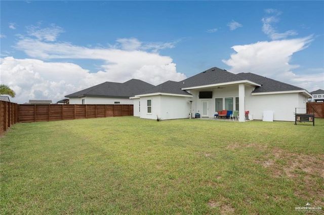 407 W Carmel Avenue, Pharr, TX 78577