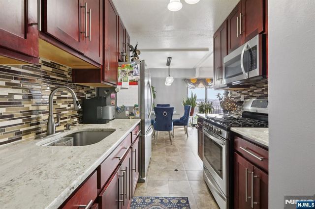 150 Overlook Avenue 7F, Hackensack, NJ 07601